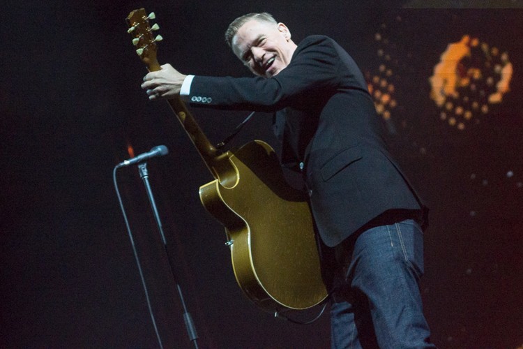 Bryan Adams na warszawskim Torwarze Fot. Konrad Kubuśka/Fundacja Peace Festival.
