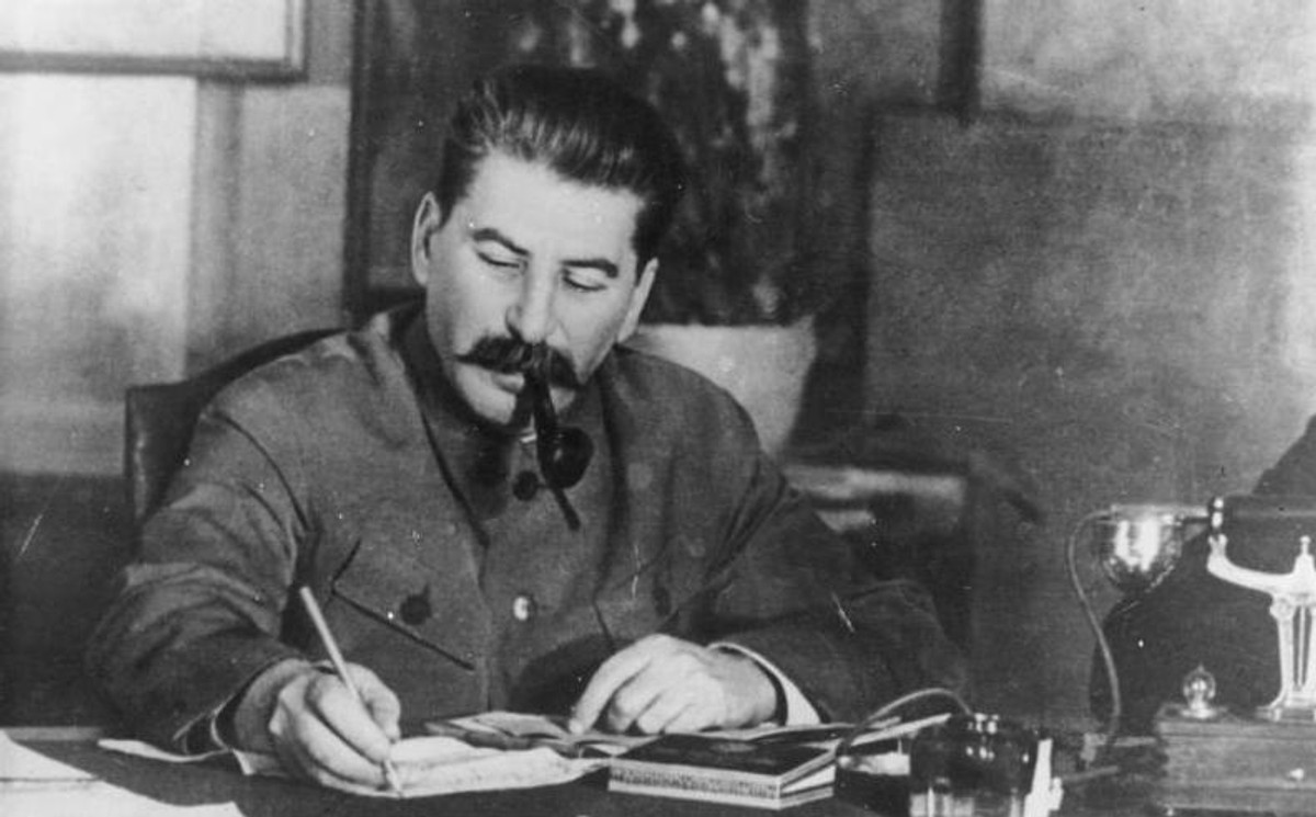 Kominform - stalinowskie narzędzie kontroli ruchu komunistycznego