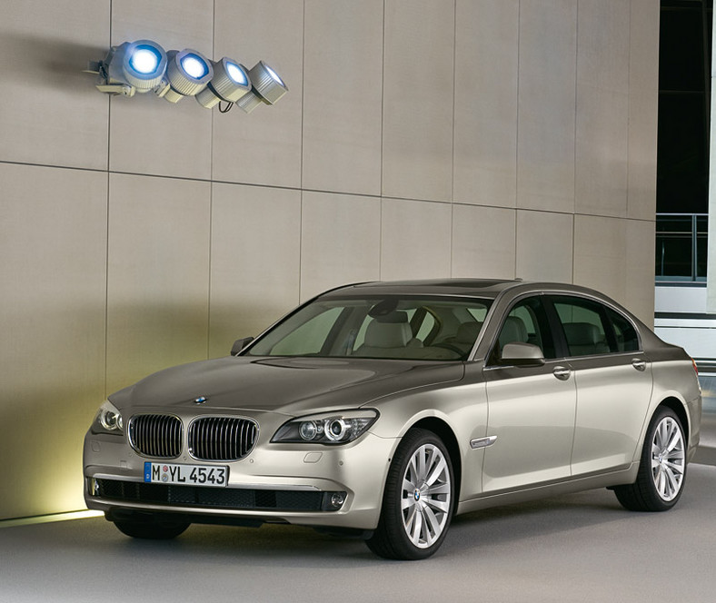 Nowe silniki dla BMW 7 w 2009 roku: 730i, 735d, 750Xi oraz 760i