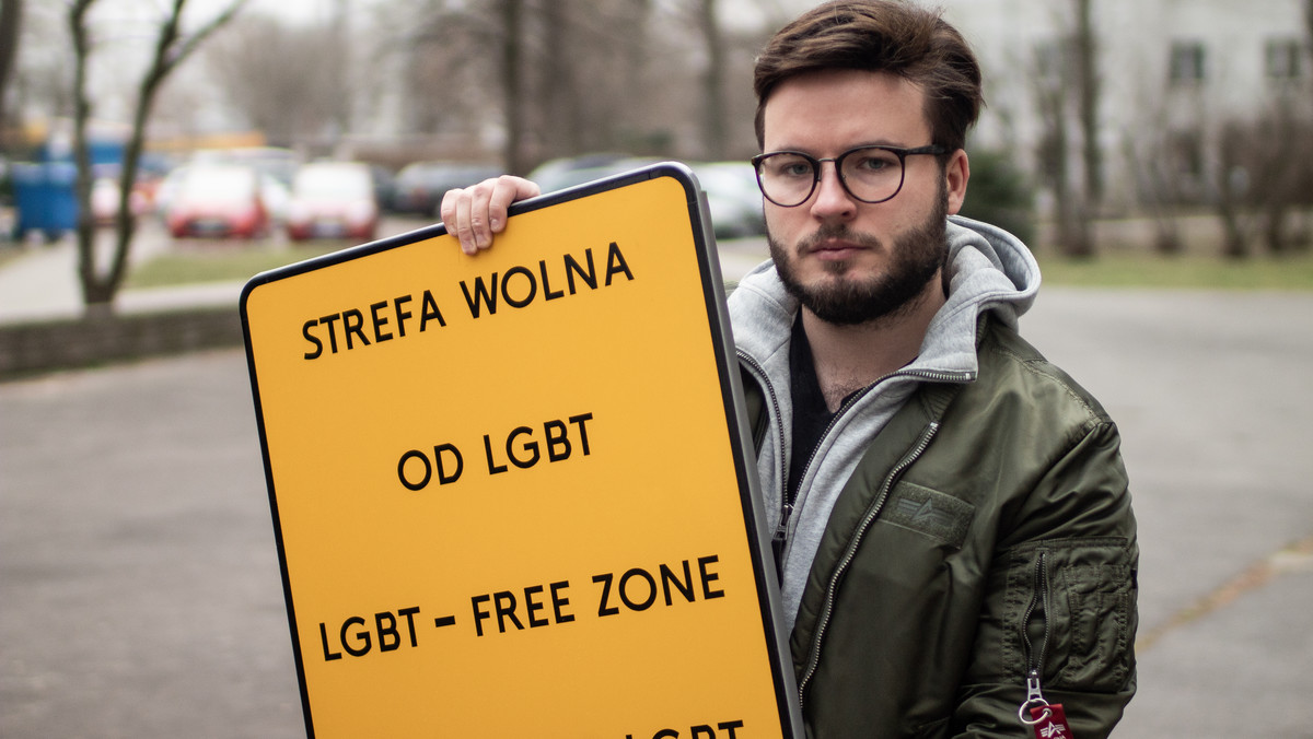 "Strefy wolne od LGBT". Podkarpackie: samorządy tracą pieniądze