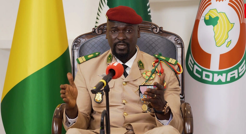 Le colonel Mamady Doumbouya, le 30 novembre  2021 à Conakry