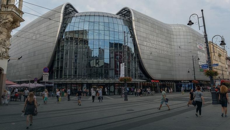 Przepisy dla nieletnich umawiających się z dorosłymi