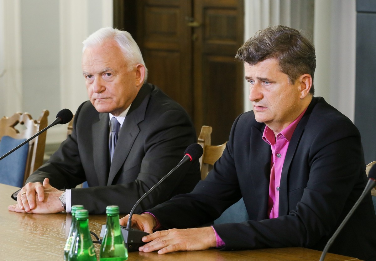 Leszek Miller i Janusz Palikot PAP/Paweł Supernak