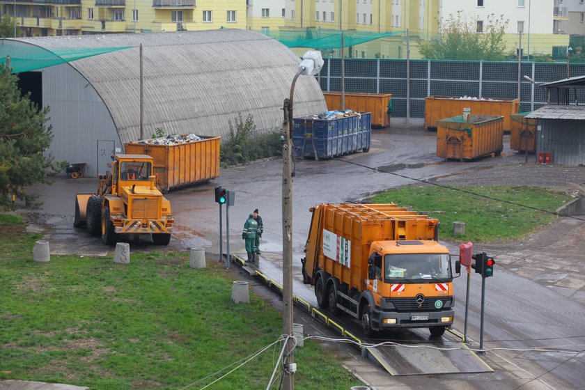 MPO ogłosiło, że likwiduje swoją bazę w Ursusie. Mieszkańcy twierdzą, że już wcześniej dostawali takie deklaracje.