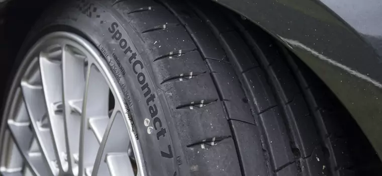 Test opon letnich do aut sportowych w rozmiarze 225/40 R18