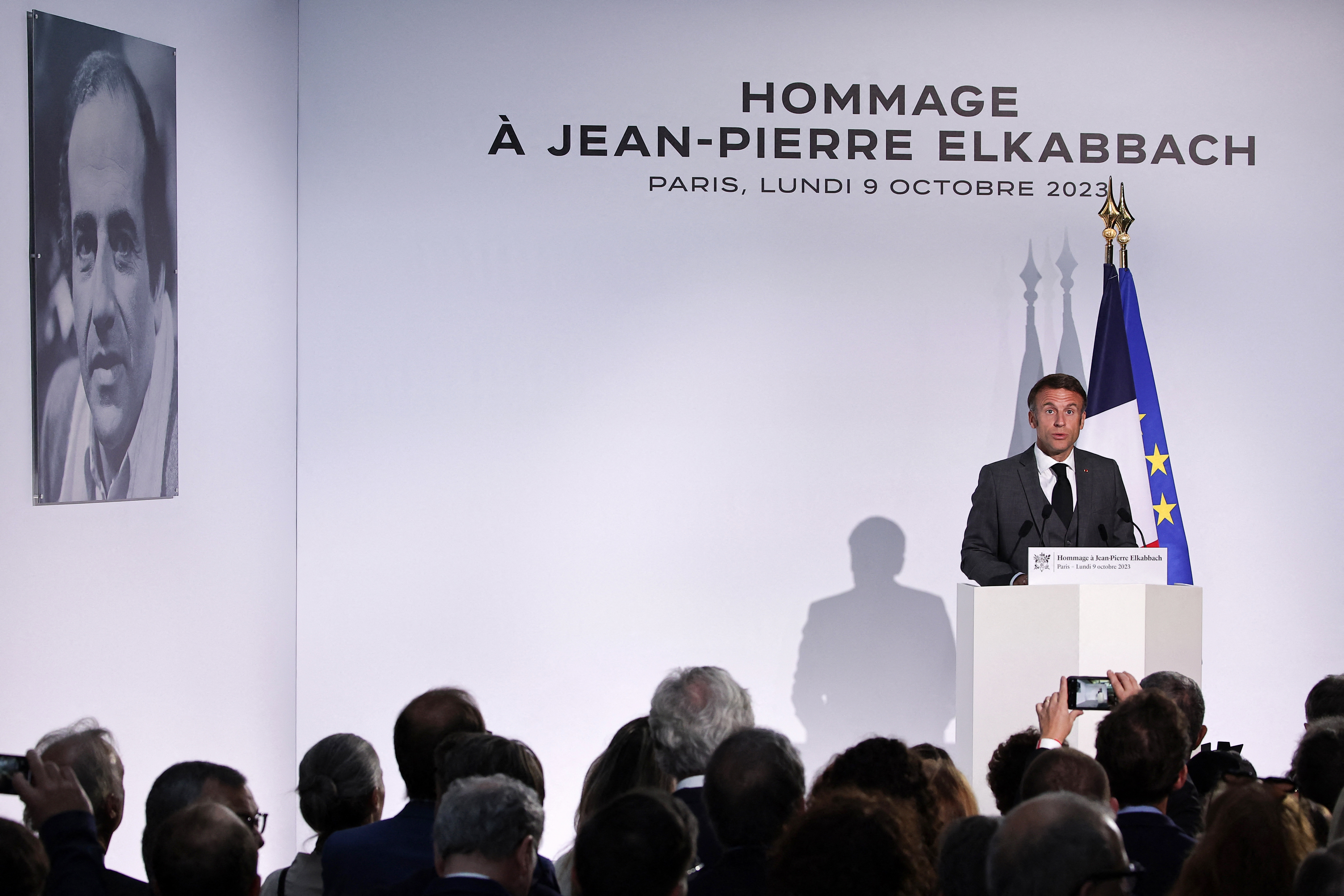 Accusé de dérive totalitaire, Macron dément tout «ministère de la Vérité»