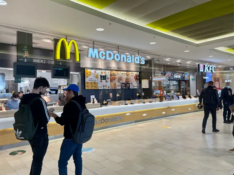 Brak kolejek w restauracjach McDonald&#39;s