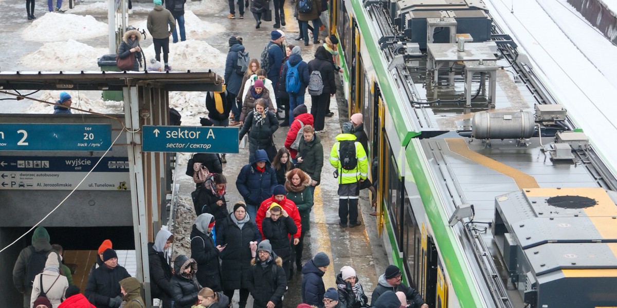 Sytuacja na dworcu Warszawa Zachodnia jest opanowana.