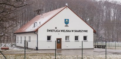 Afera o świetlicę w Skarszynie. Miała być bazą noclegową dla uchodźców, a stoi pusta