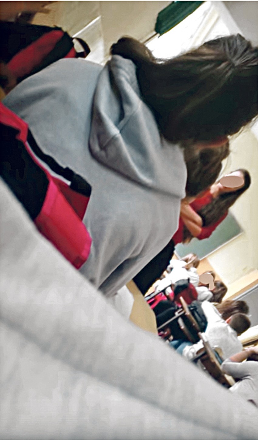 Škole do ovih sadržaja dolaze tek kada neko fotografiše i prijavi prepiske