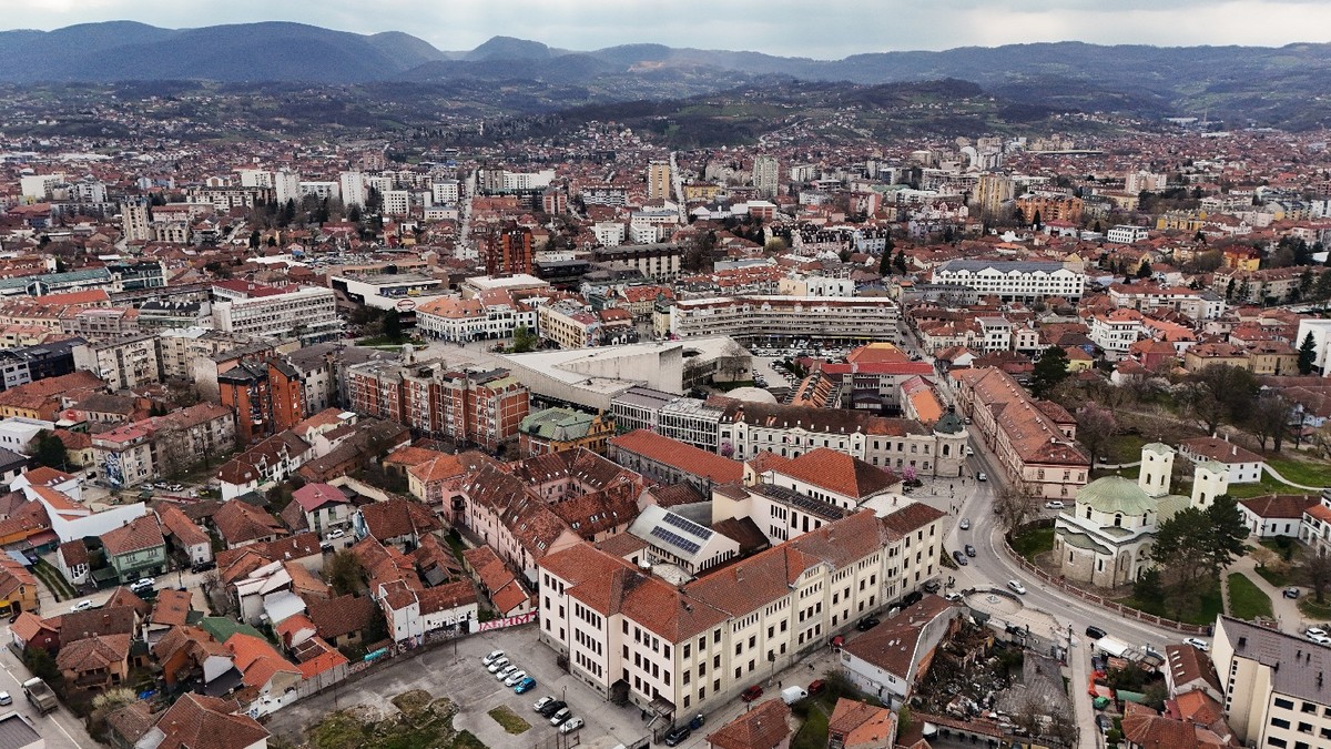 Paneli za svetliju budućnost: Fondacija Mozzart donirala solarnu elektranu Gimnaziji u Čačku