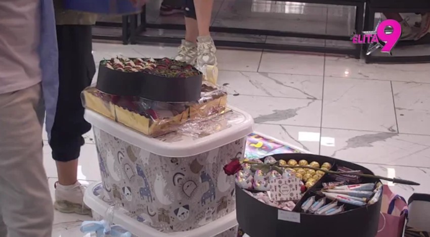 Evo kome je sve Filip Car poslao poklon u Elitu: "Volim te"