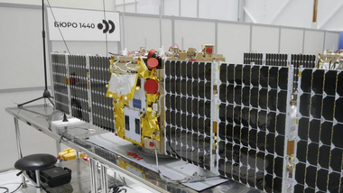 rosyjski "starlink" utknął na ziemi, więc drony rosji korzystają z ame