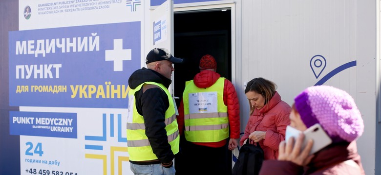 Apel naukowców: Kryzys humanitarny nie zakończył pandemii. Nie znośmy obostrzeń