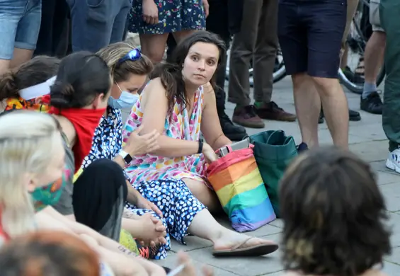 "Policja brutalnie wyłapywała przypadkowe osoby i wrzucała do radiowozów". Klaudia Jachira o proteście aktywistów LGBT