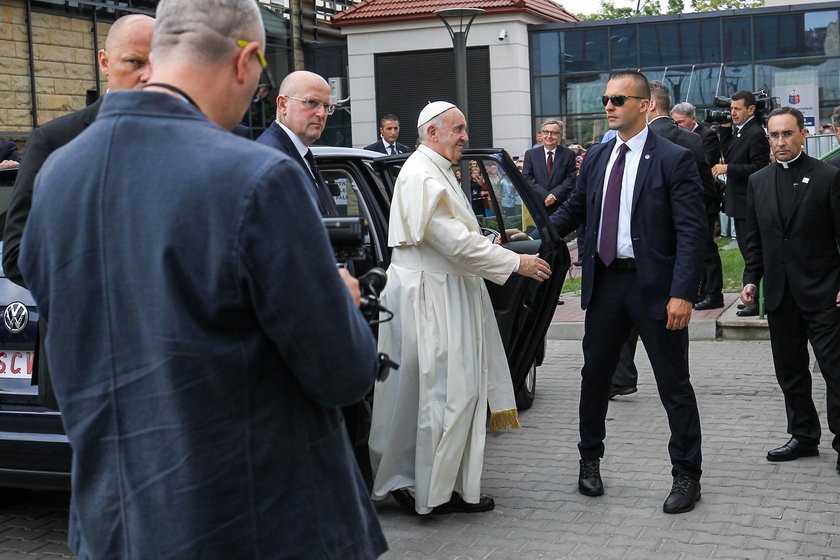 ŚDM 2016 w Krakowie. Papież Franciszek odwiedził kardynała Macharskiego