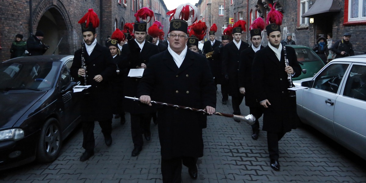 Na zdjęciu z 2014 roku: Górnicza Orkiestra KWK Wieczorek w święto Barbórki.