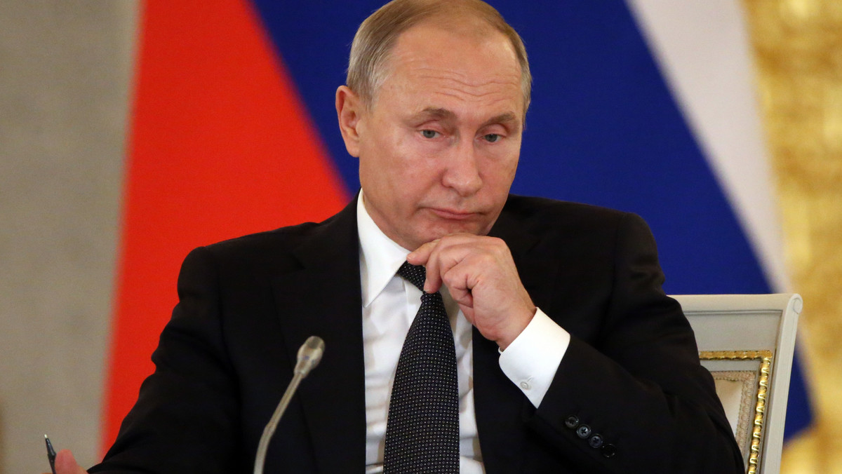 Doradca Jelcyna: "Putin jest przerażony, a jego reżim tonie"