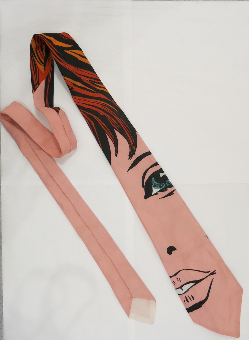 Kravata, dizajn Endija Vorhola