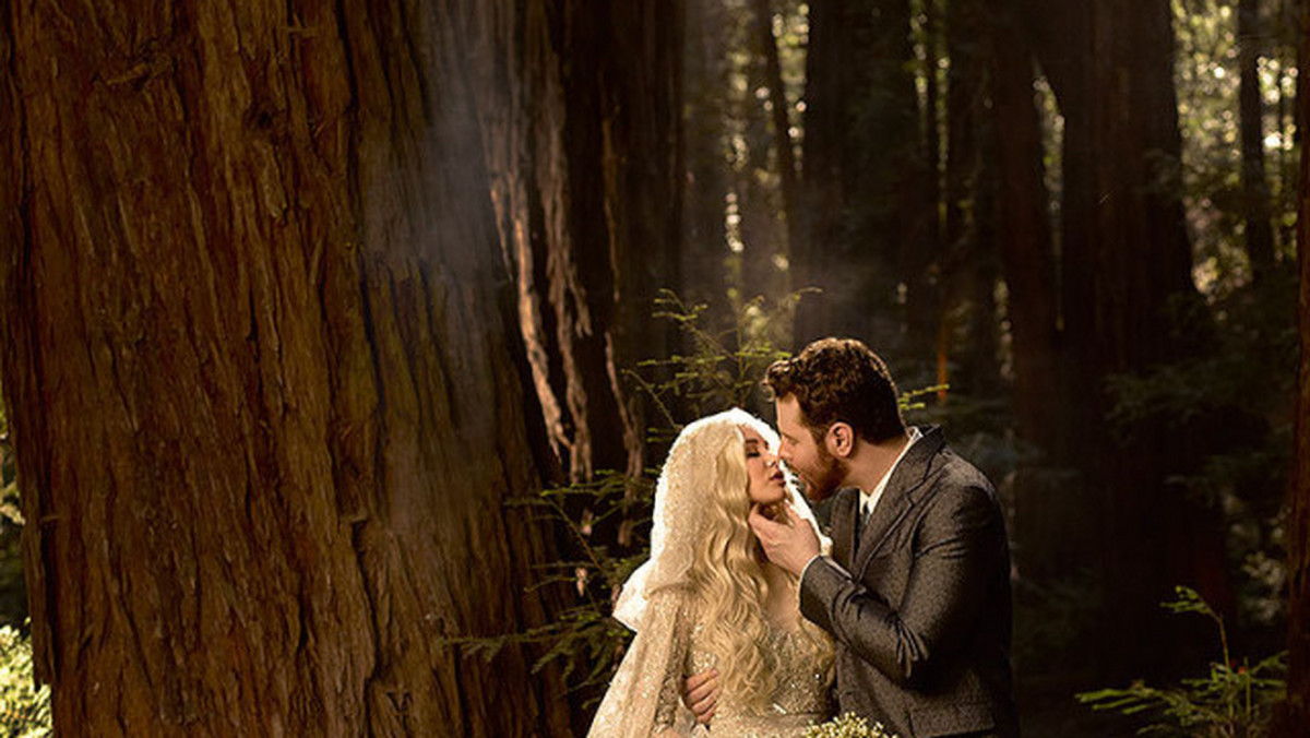 Sean Parker, jeden z najbogatszych ludzi świata, zorganizował swój ślub w jednym z kalifornijskich parków. Ceremonia w stylu "Gry o tron" została urządzona nielegalnie, przez co Parker będzie musiał zapłacić 2,5 mln dolarów kary.