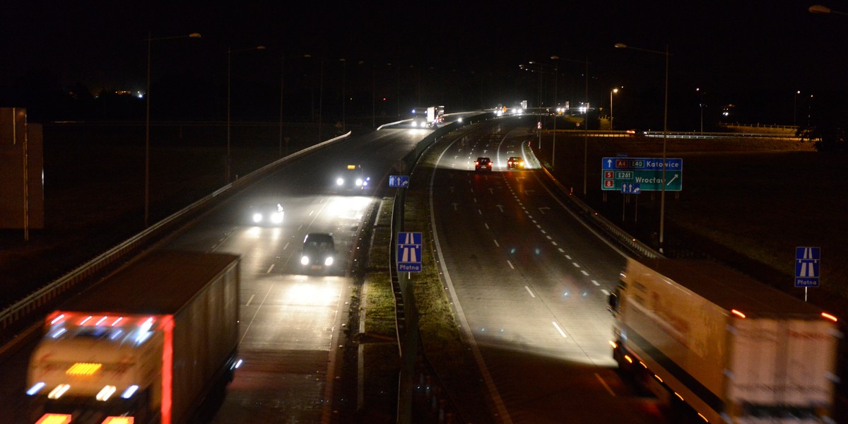 Ciemności na autostradzie A4 we Wrocławiu.