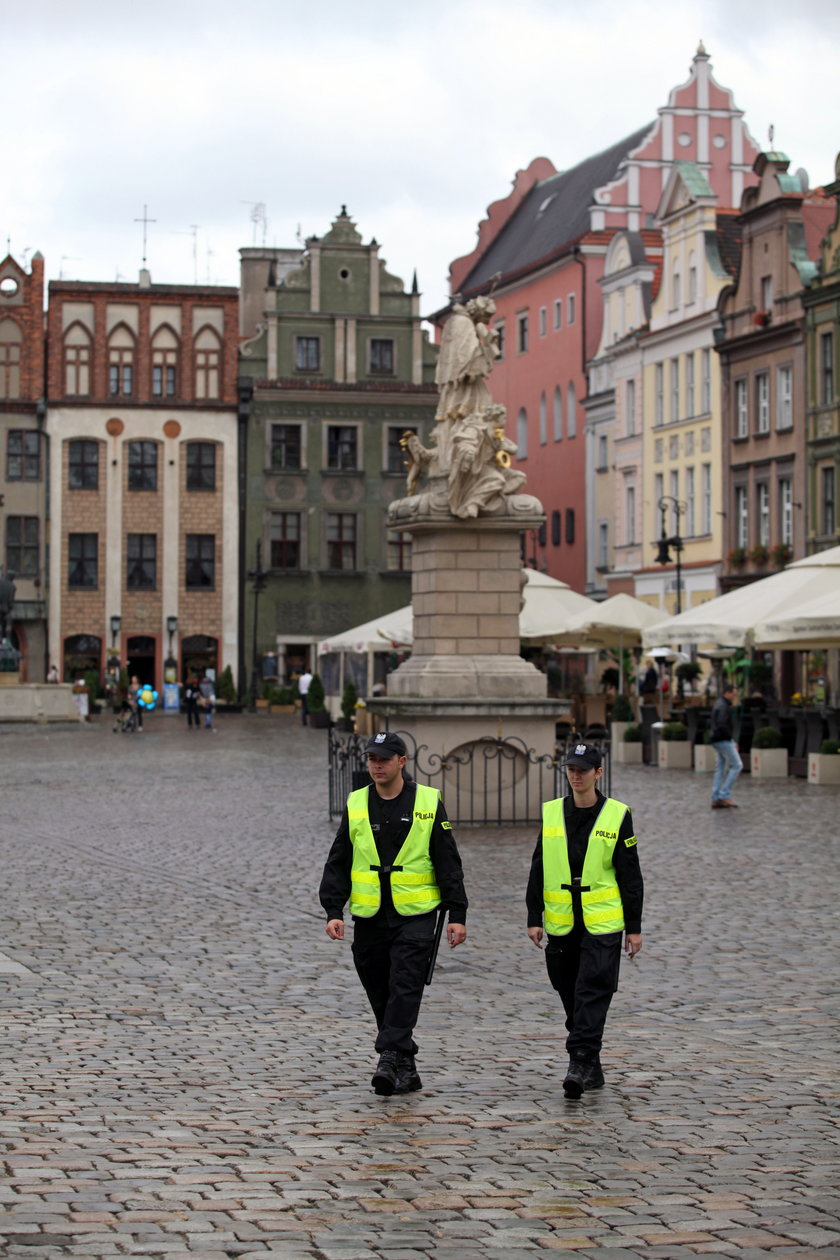 Dodatkowe patrole i więcej policjantów na Starym Rynku