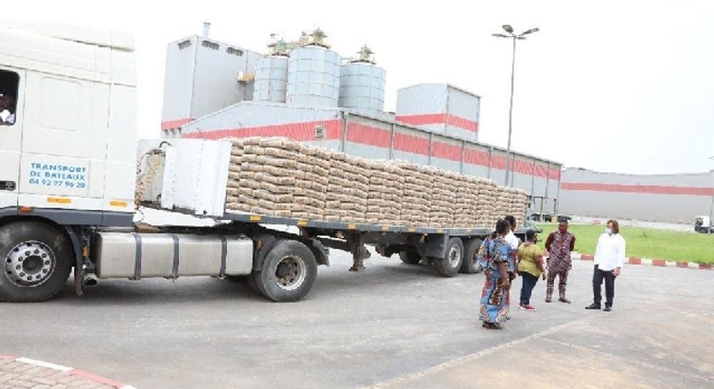 First Lady donates 1,000 bags of cement for construction of hairdressing school