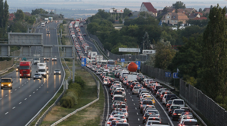 Elemzők szerint a növekedés oka az, hogy a hazai autógyárak elérték a teljes kapacitásukat / Fotó: RAS-Archiv