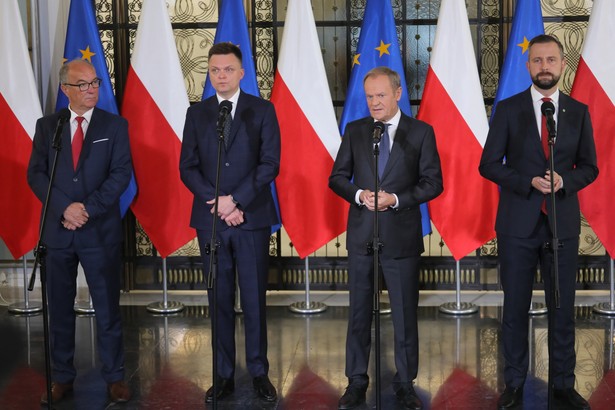 Donald Tusk kandydatem na premiera, możliwie szybkie zakończenie procesu formowania rządu i zwołanie pierwszego posiedzenia nowego Sejmu, z takim apelem zwrócili się do prezydenta liderzy ugrupowań opozycyjnych