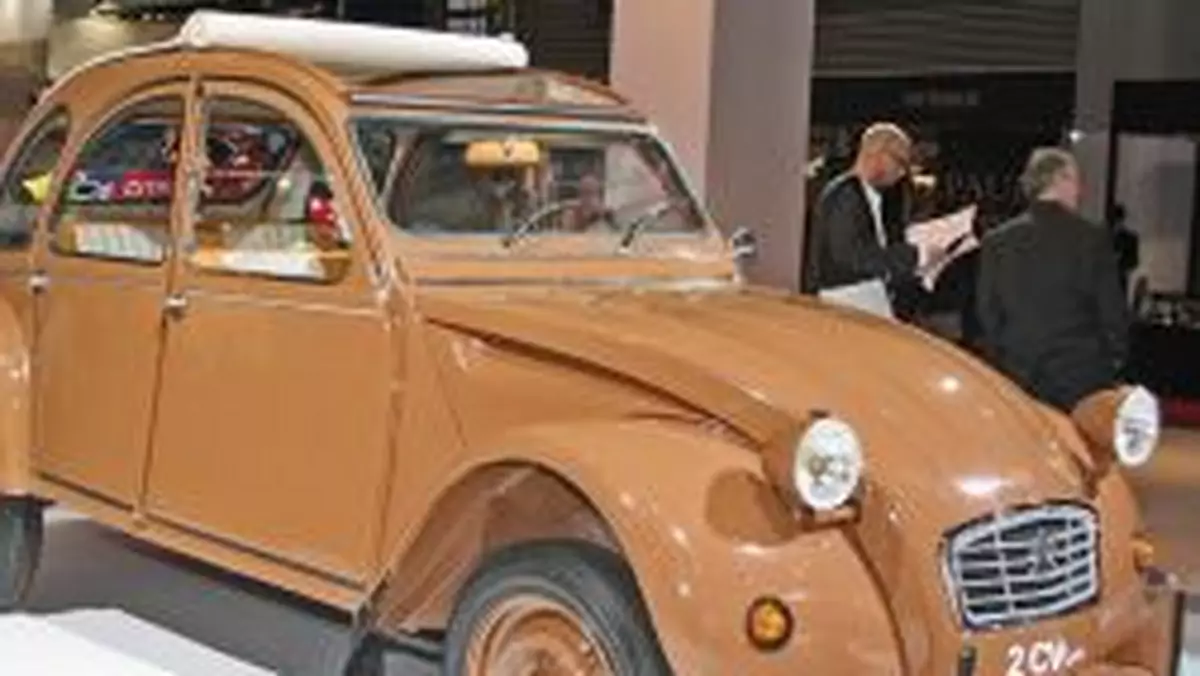 Paryż 2008: Citroën 2 CV świętuje swoje sześćdziesiąte urodziny