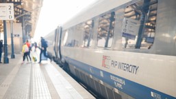 w ferie bilety pkp za złotówkę. cena zawiera dodatkowy bonus dla uczni