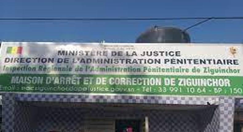 prison ziguinchor