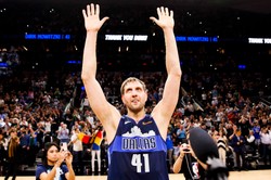 Dallas Mavericks zastrzegą numer Dirka Nowitzkiego