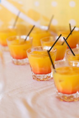 Wstrząśnięty, niezmieszany. Automat drinka wam poda