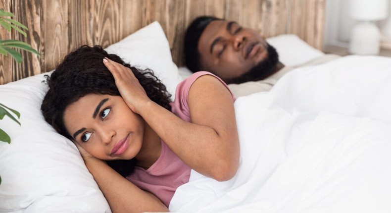 5 home remedies to try if your partner has sleep apnea (snoring)