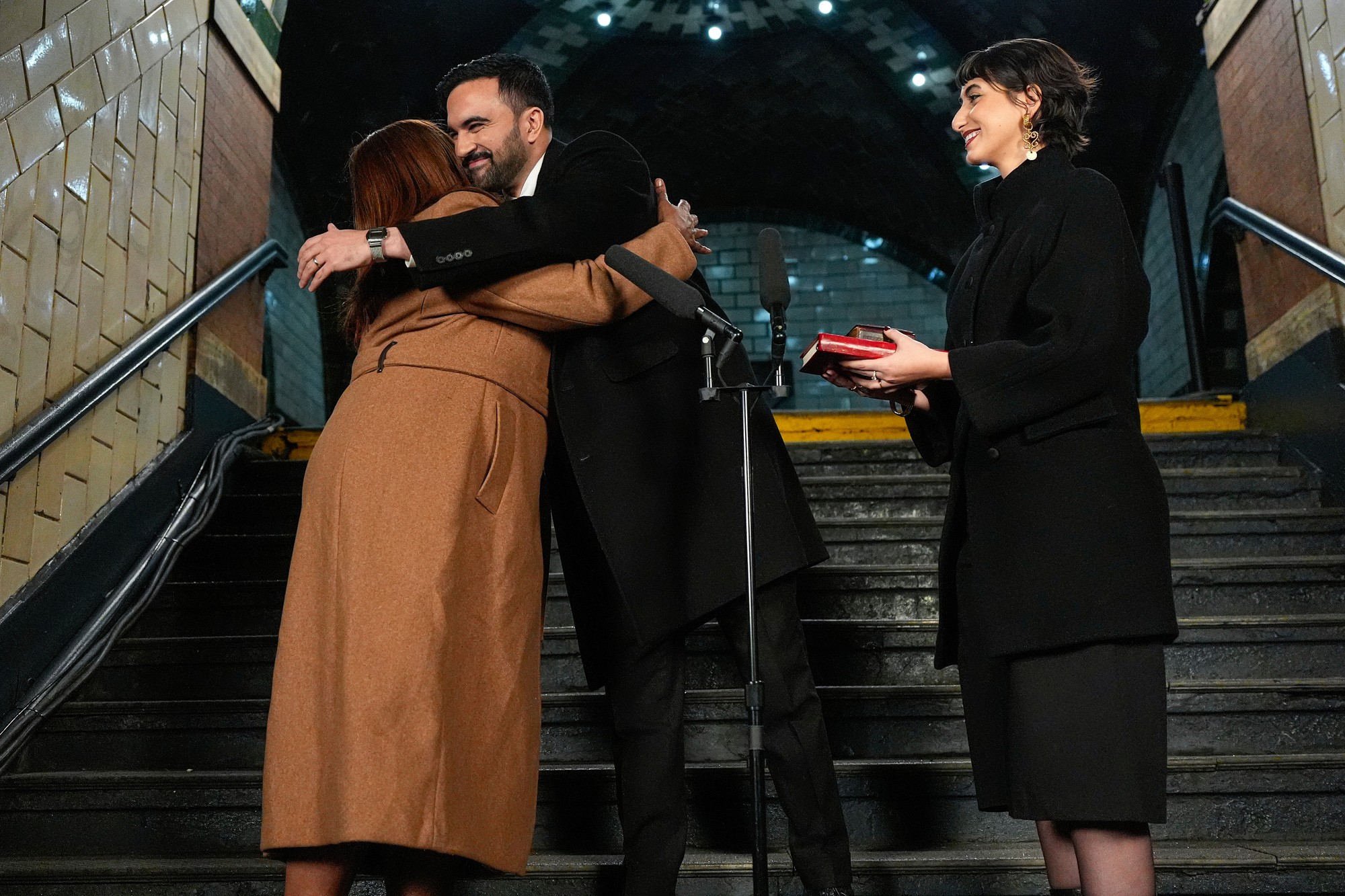 Zohran Mamdani zložil prísahu ako nový starosta New Yorku. 