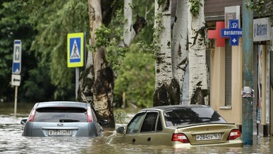 Ulewy na Krymie, ogłoszono stan nadzwyczajny. Jałta i Kercz pod wodą [ZDJĘCIA]