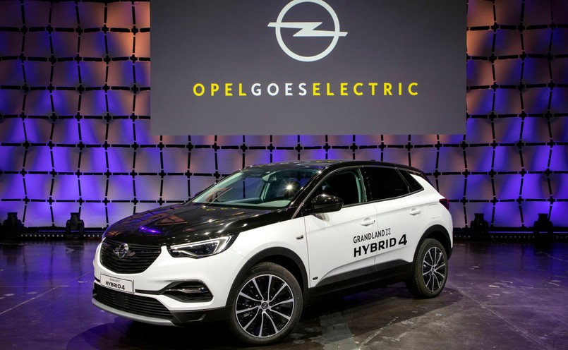 Opel Grandland X Hybrid4