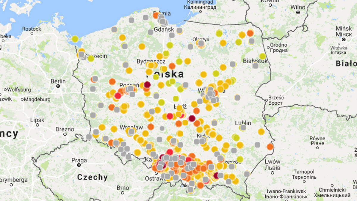 Smog nie opuszcza Polski. Zła sytuacja panuje na południu kraju. Jako bardzo zły określany jest stan powietrza w Rybniku, Bieczu i Tomaszowie Mazowieckim. Przedstawiamy aktualne pomiary w największych polskich miastach i wybranych regionach o najgorszej sytuacji smogowej. W naszym materiale najnowsza mapa od Airly pokazująca jakość i stan powietrza w Polsce.