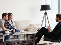 Co to znaczy "terapia par"? Kiedy rzeczywiście pomaga?