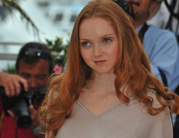 Lily Cole ścigana i pożądana przez wszystkich w nowym klipie Yeah Yeah Yeahs