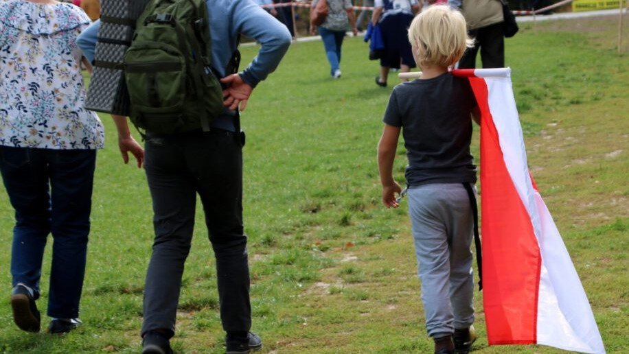 O chłopcu z biało-czerwoną flagą, który dostał imię po Prymasie