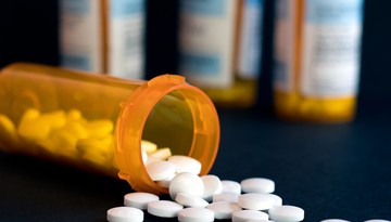 Owocny finisz negocjacji reformy unijnego prawa farmaceutycznego. Czy pacjenci zyskają szybszy dostęp do tańszych leków?