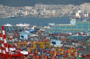 Nierównowaga w handlu z azjatyckimi gigantami