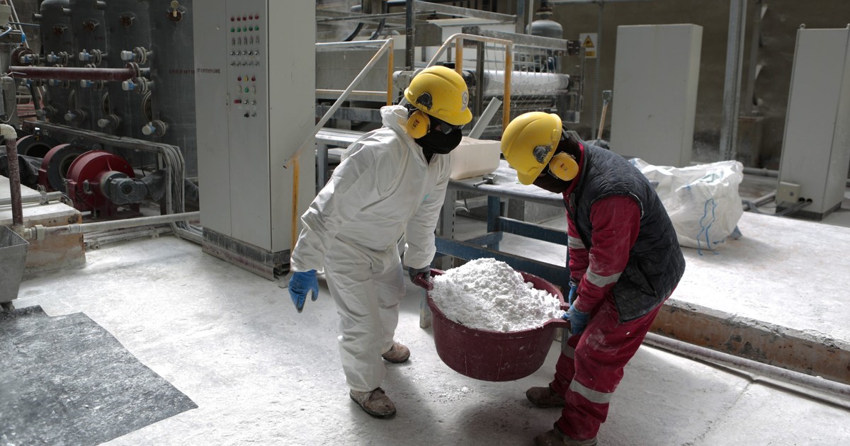 Zimbabwe to host Africa’s first lithium sulphate plant, changing how it profits from minerals