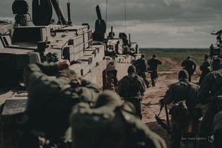 Ziemia na wschodzie Polski drży. Tysiące żołnierzy, czołgi K2 i F-16 w akcji