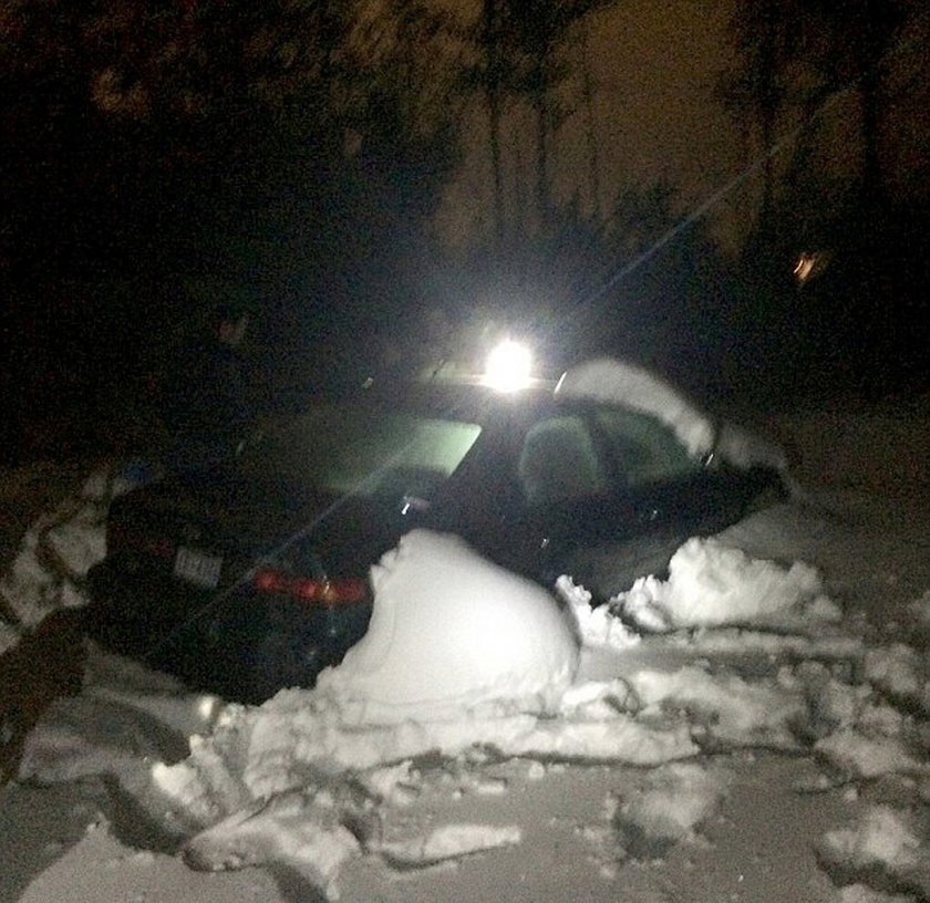 Zasypał ją śnieg. 3 dni spędziła w samochodzie