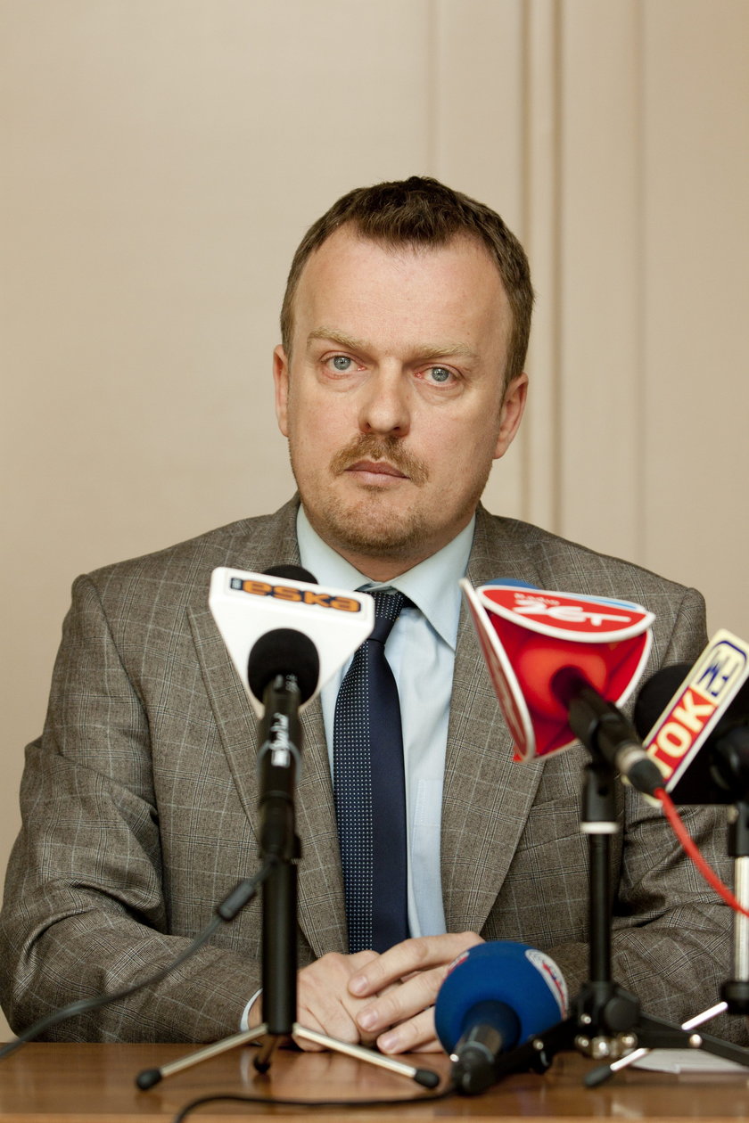 Arkadiusz Chęciński zgolił wąsy