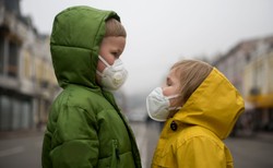 WHO: wciąż nie wiemy, jaką rolę w transmisji koronawirusa mają dzieci