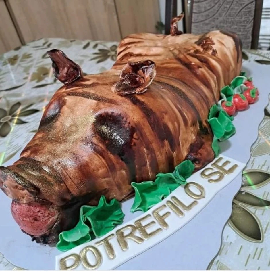 Dragan za rodjendan dobio tortu u obliku paseta